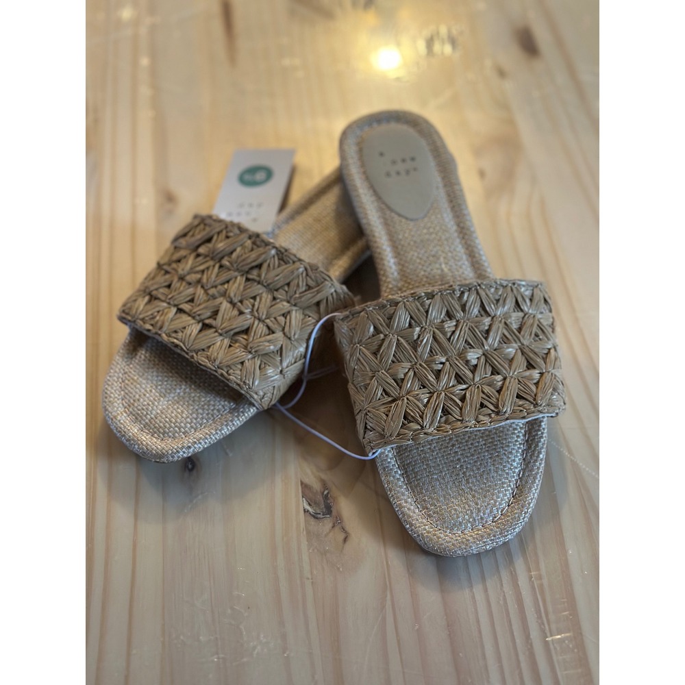 A New Day Womens Woven Raffia Slide Sandals Tan Boho Slip On Flat Shoes 9.5 NWT - Picture 1 of 4